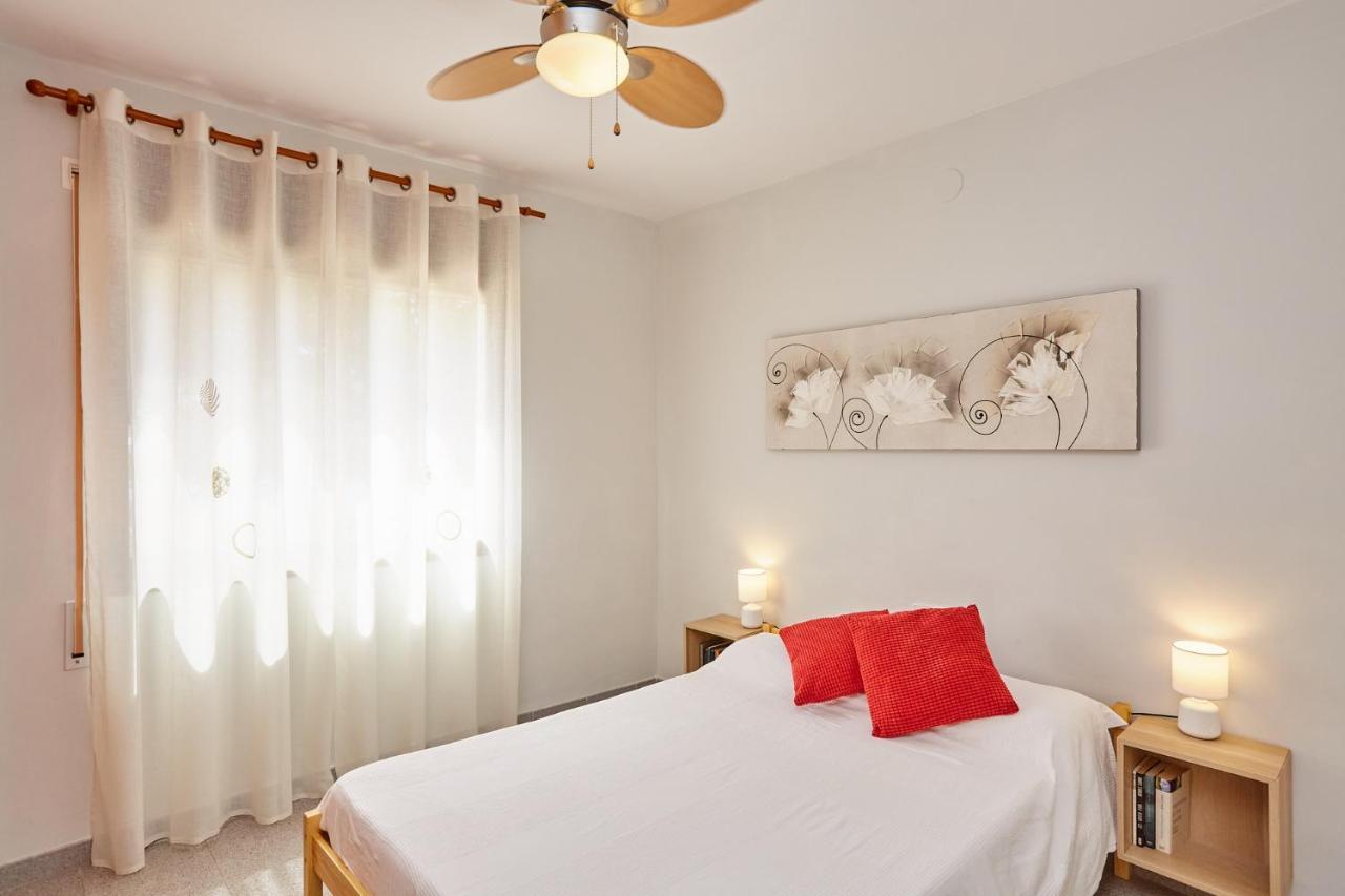 Rincon De Mar Apartment Calafat Bagian luar foto
